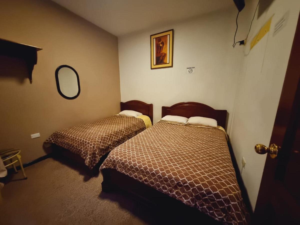 Hostal Alborada クエンカ エクステリア 写真